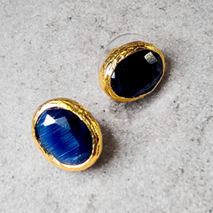 Glow Stud Dark Blue