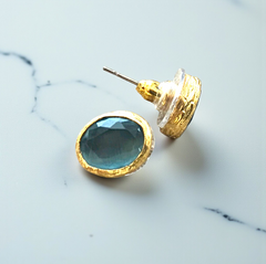 Glow Stud Light Turquoise