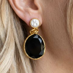Earring: Twin Glow  Pearl & Black