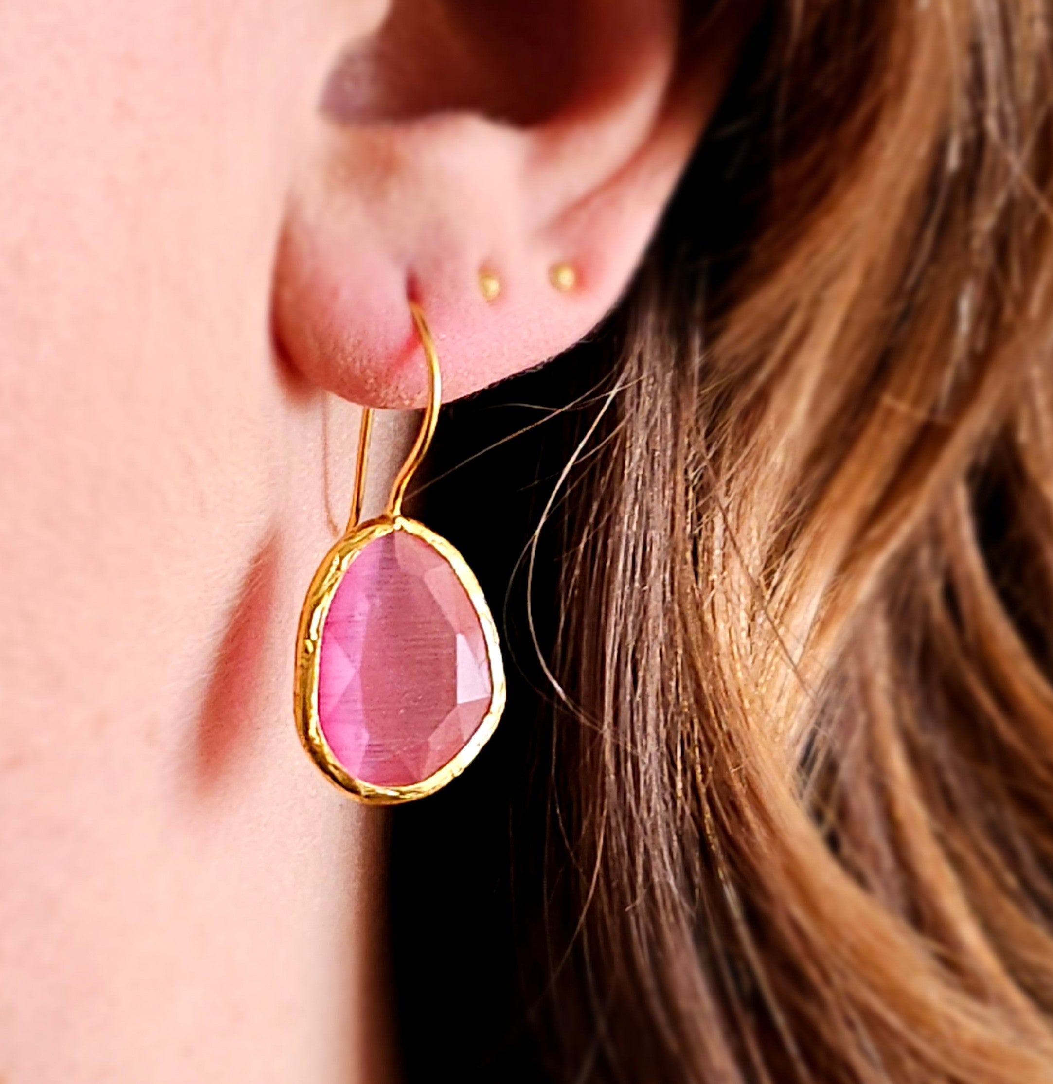 Glowdrop Pink Medium
