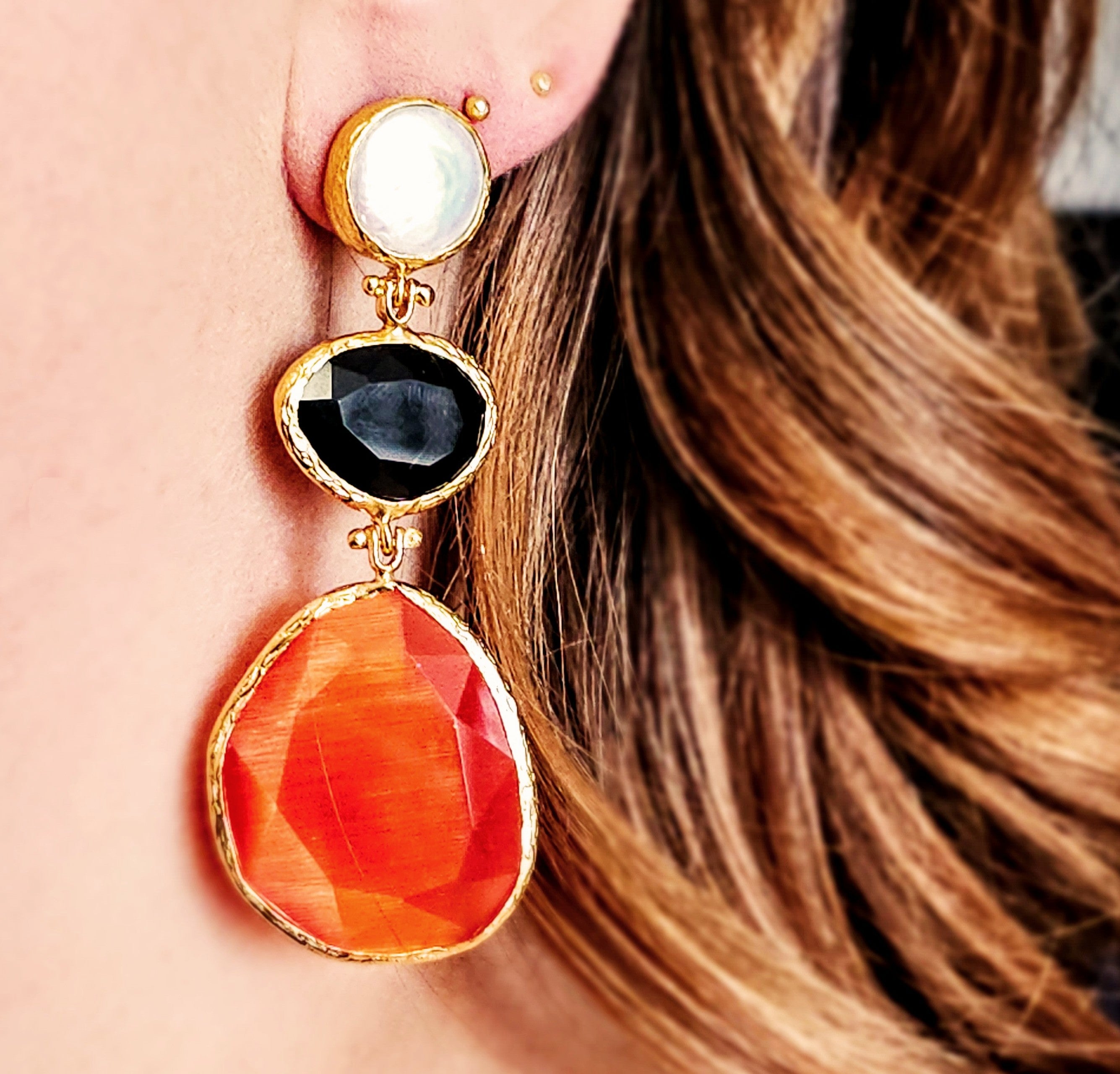 Glow Line  Red • Black • Pearl