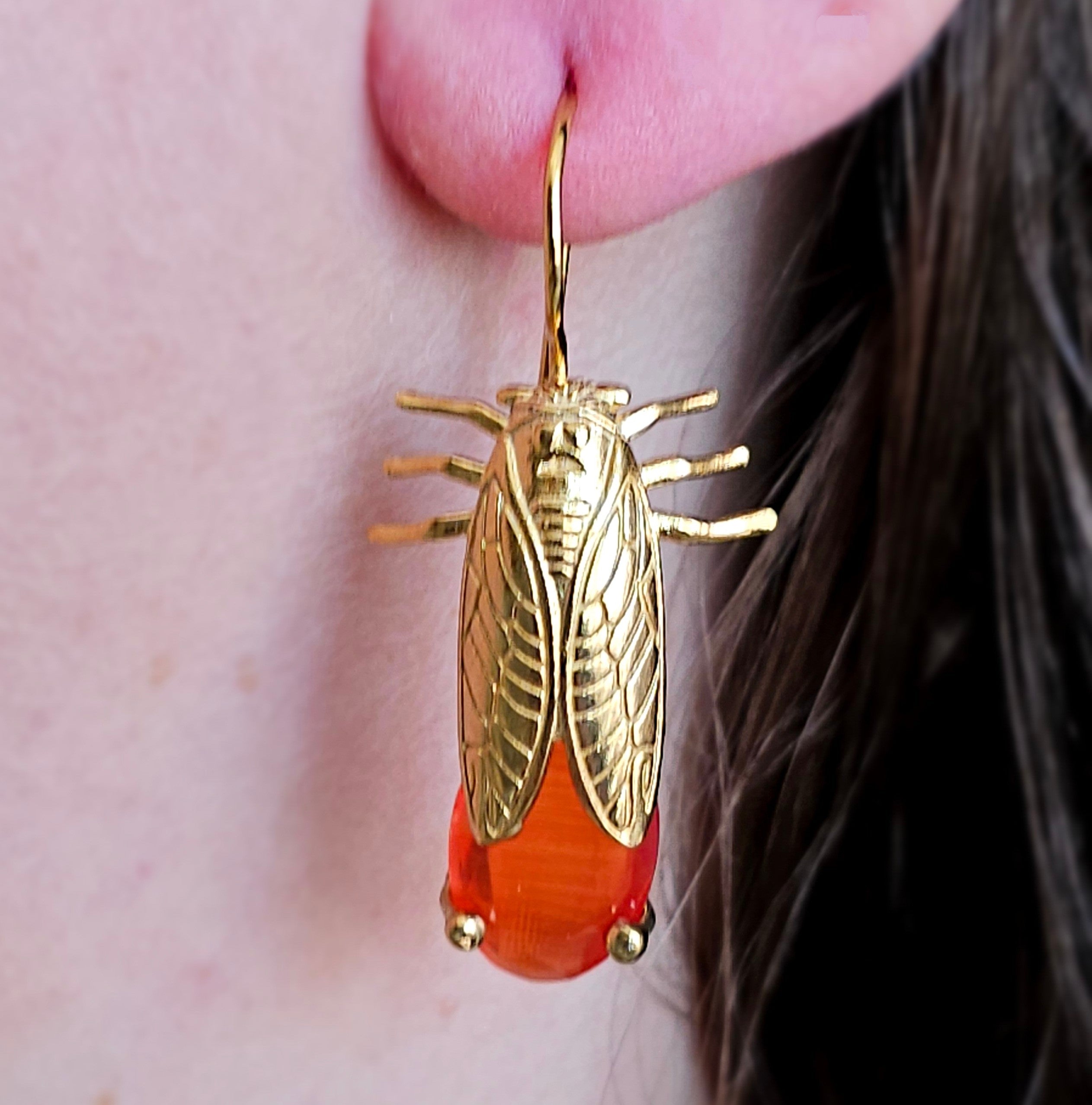 Gilded Chirp