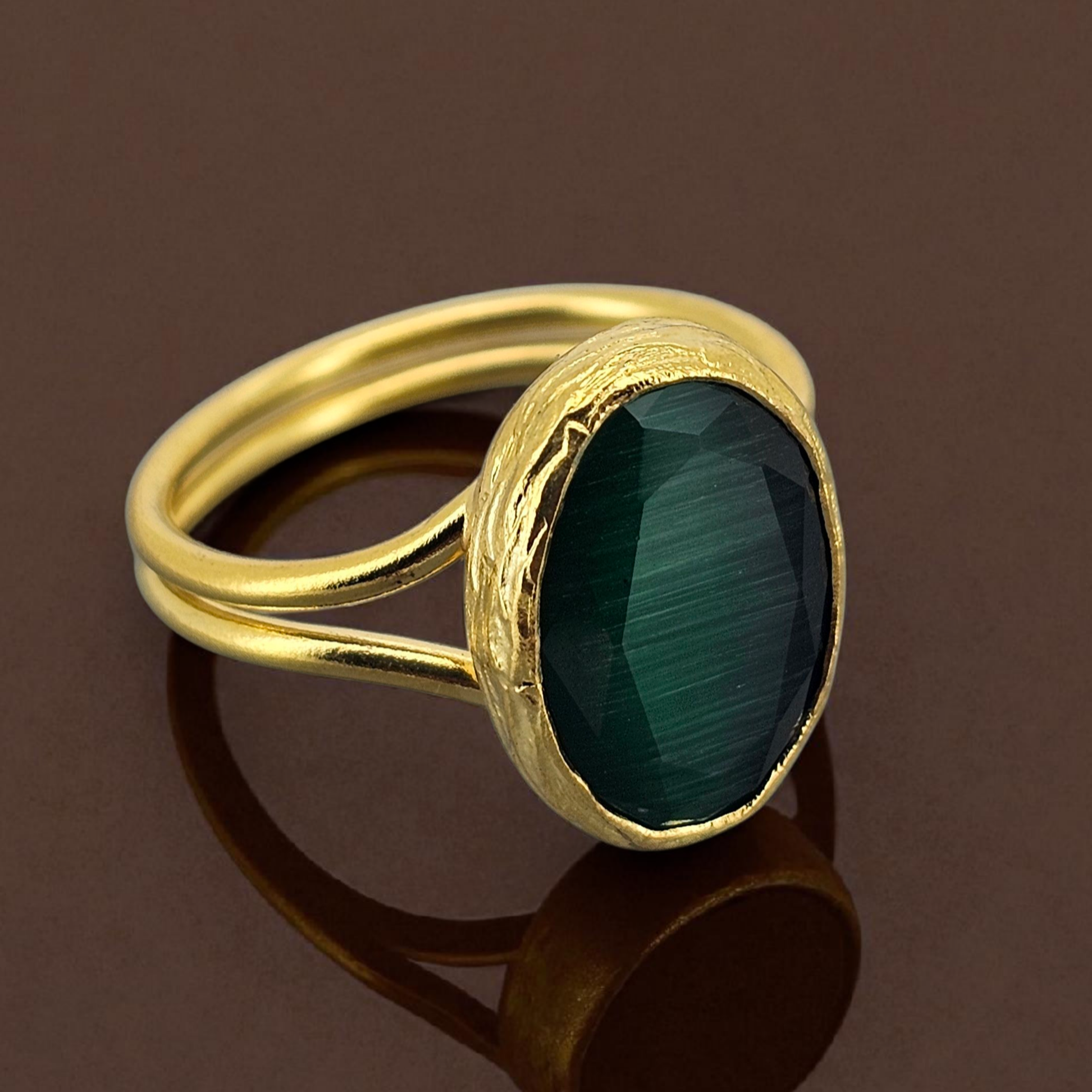 Glow Ring Emerald