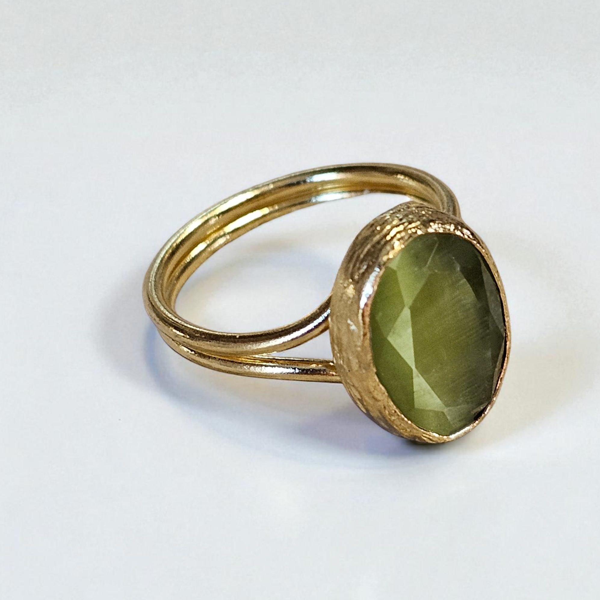 Glow Ring Olive