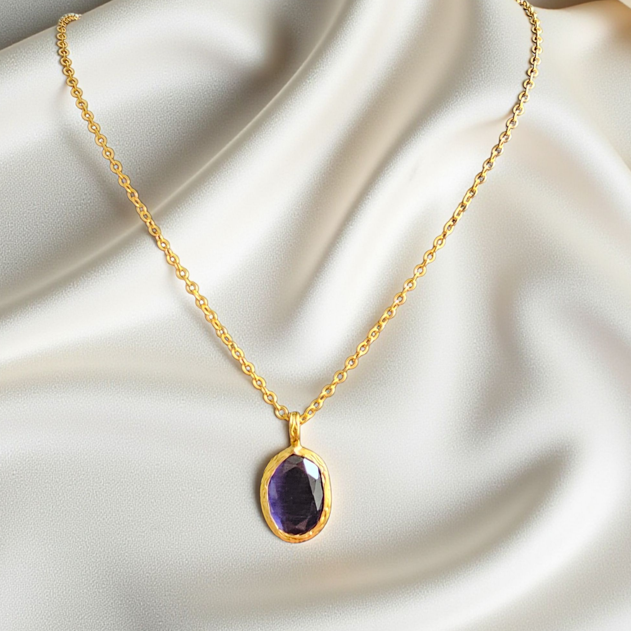 Glow Necklace Purple Grey