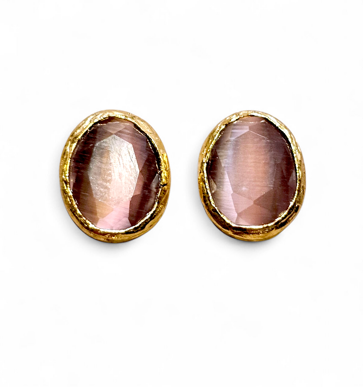 Glow Stud Taupe