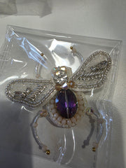 Brooche White Bee